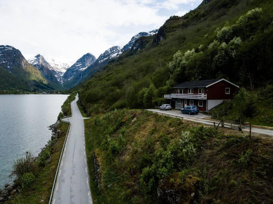 Lake View Apartment, Oldedalen Stryn Bagian luar foto
